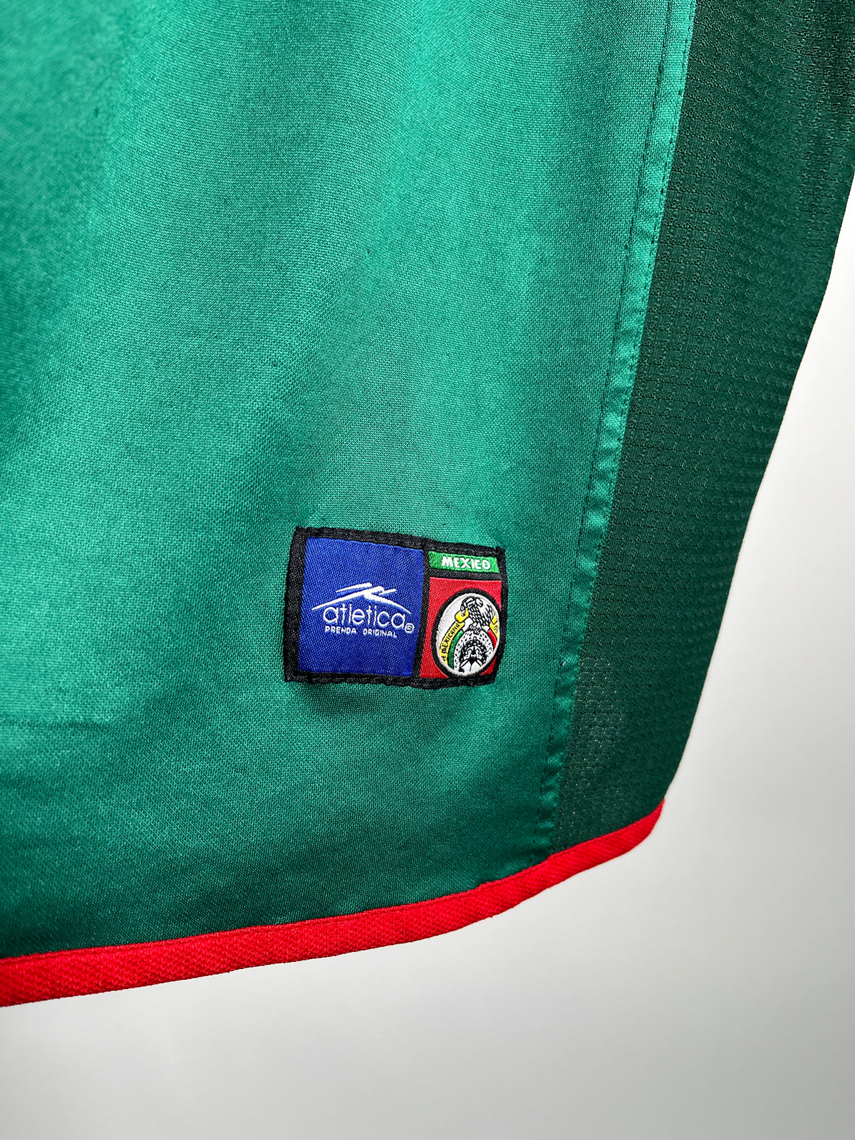 Maillot De Foot Mexique Coupe Du Monde 2002 - Marque Atletica - Joueur Borgetti - Taille L - Occasion Avec Signes D'Usure