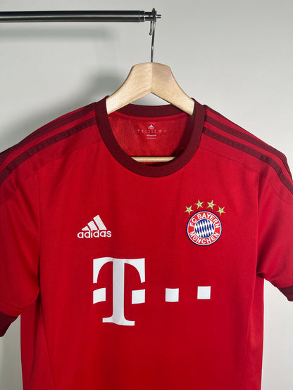 Jersey Bayern Munich Local 2015 2016 Arjen Robben (S)