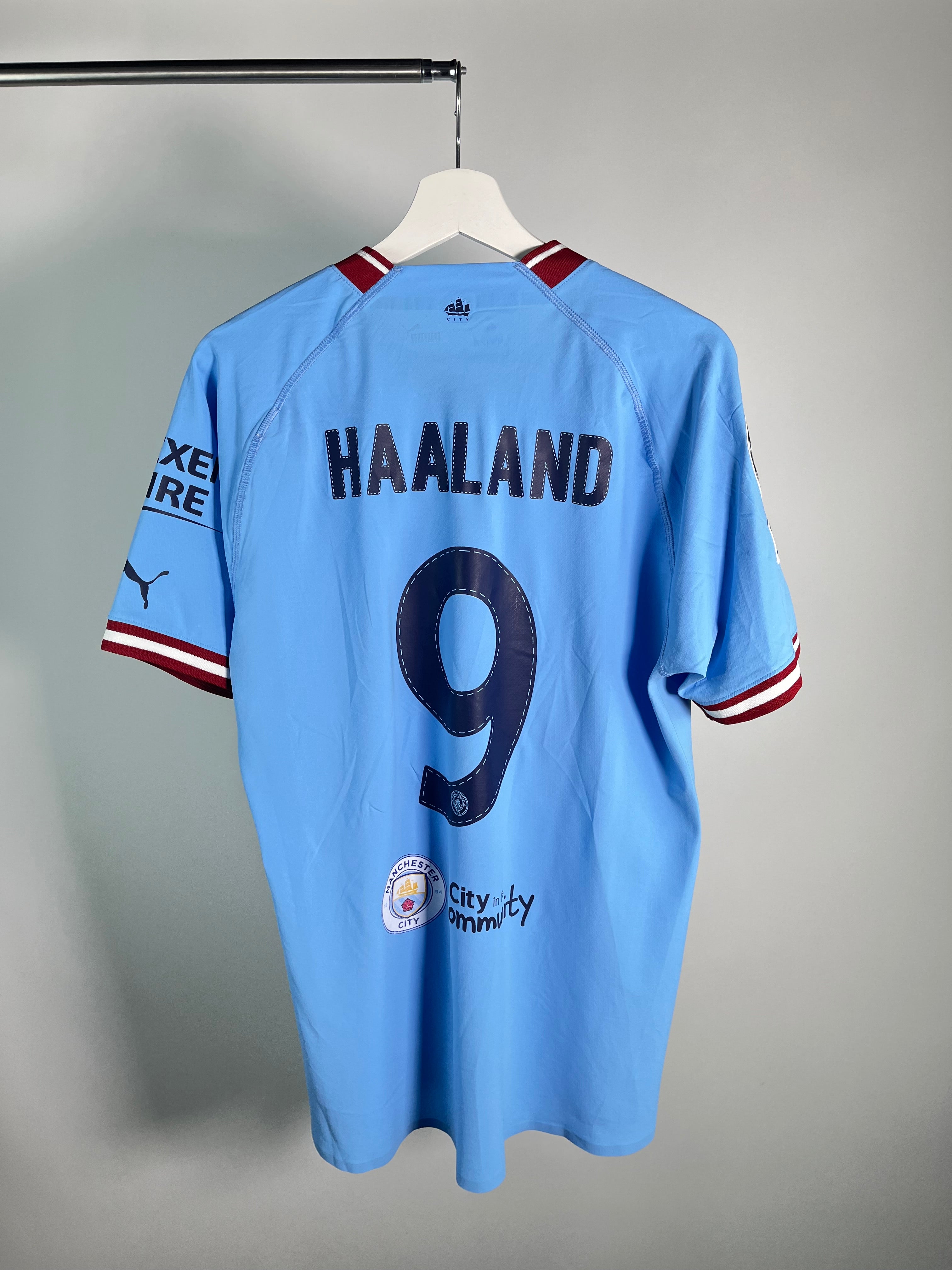 Jersey Manchester City Local 2022 2023 Versión Jugador Match Detail vs Inter de Milán Erling Braut Haaland (L)