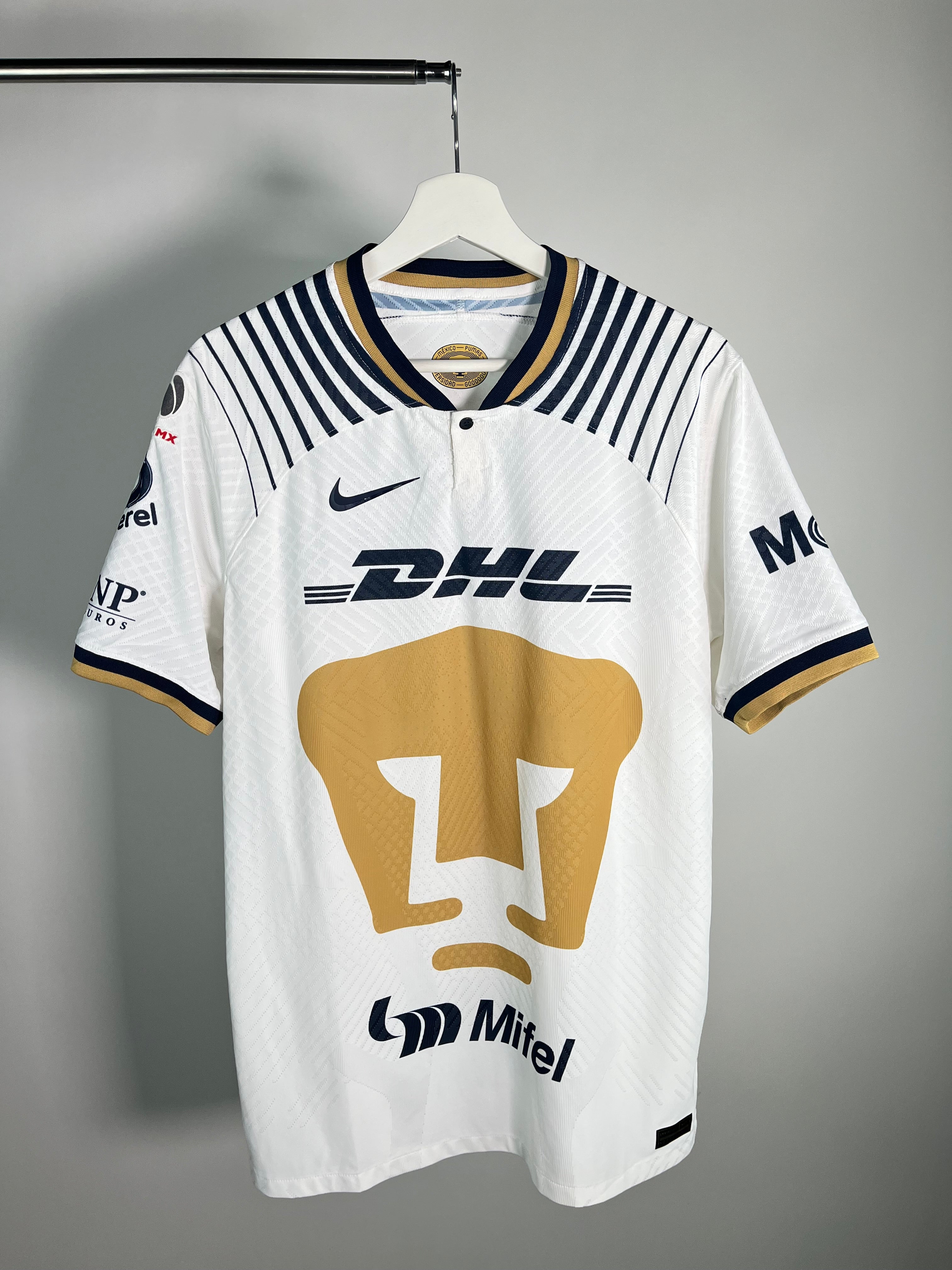 Jersey Pumas Local 2022 2023 Versión Jugador Dani Alves (L)