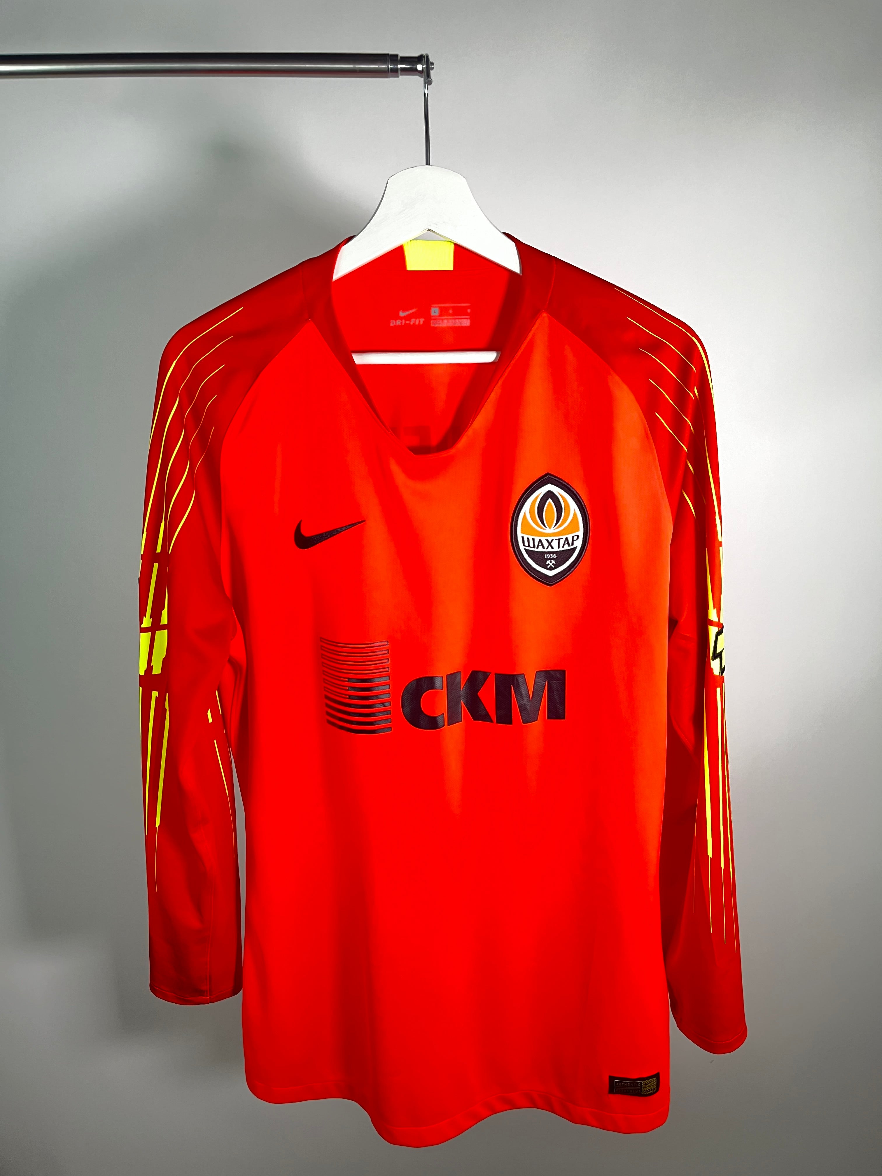 Jersey Shaktar Donetsk Portero 2018 2019 Manga Larga Versión Jugador Anatolin Trubin (L)