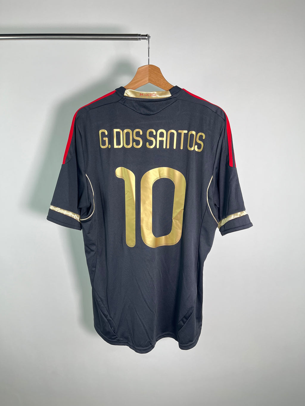 Jersey México Visita 2011 2013 Giovani dos Santos (L)