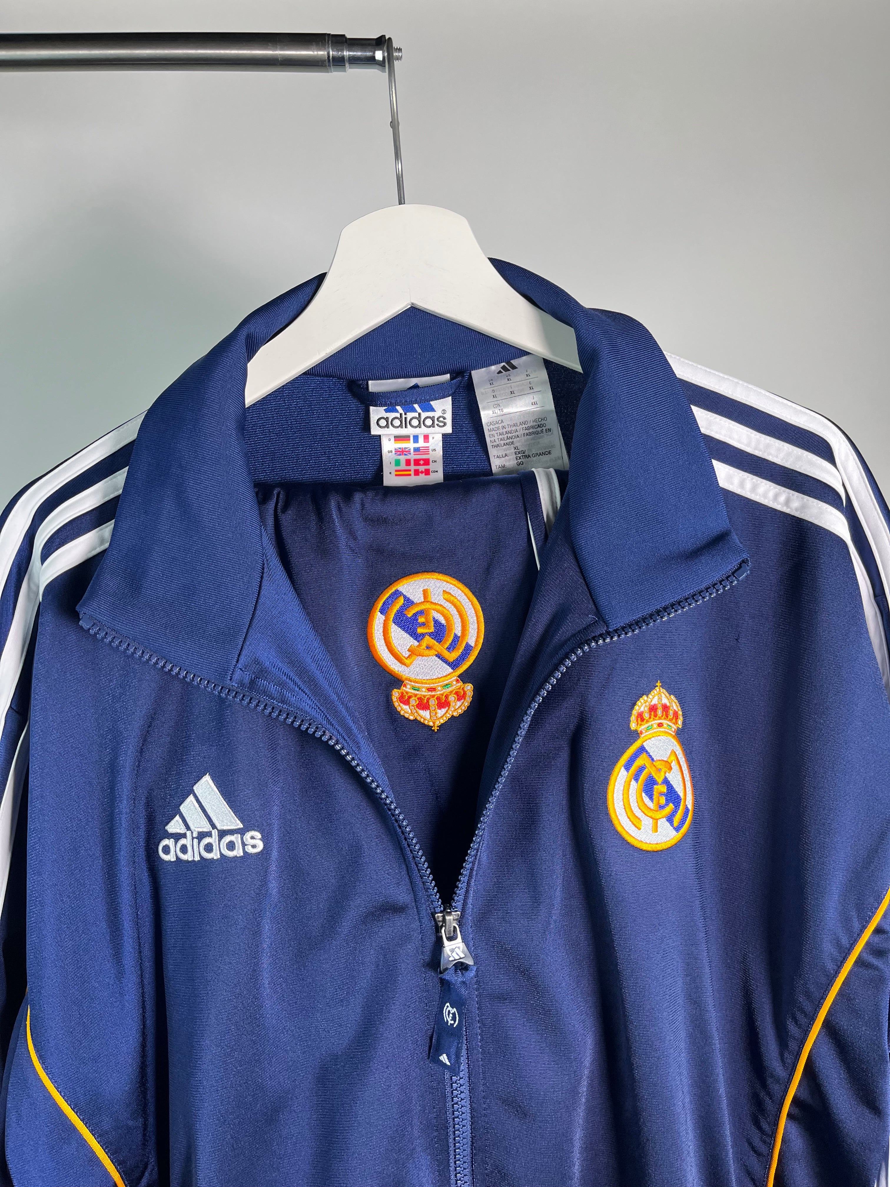 Conjunto Real Madrid 1999 2000 *Reedición* Incluye Pants (XL)