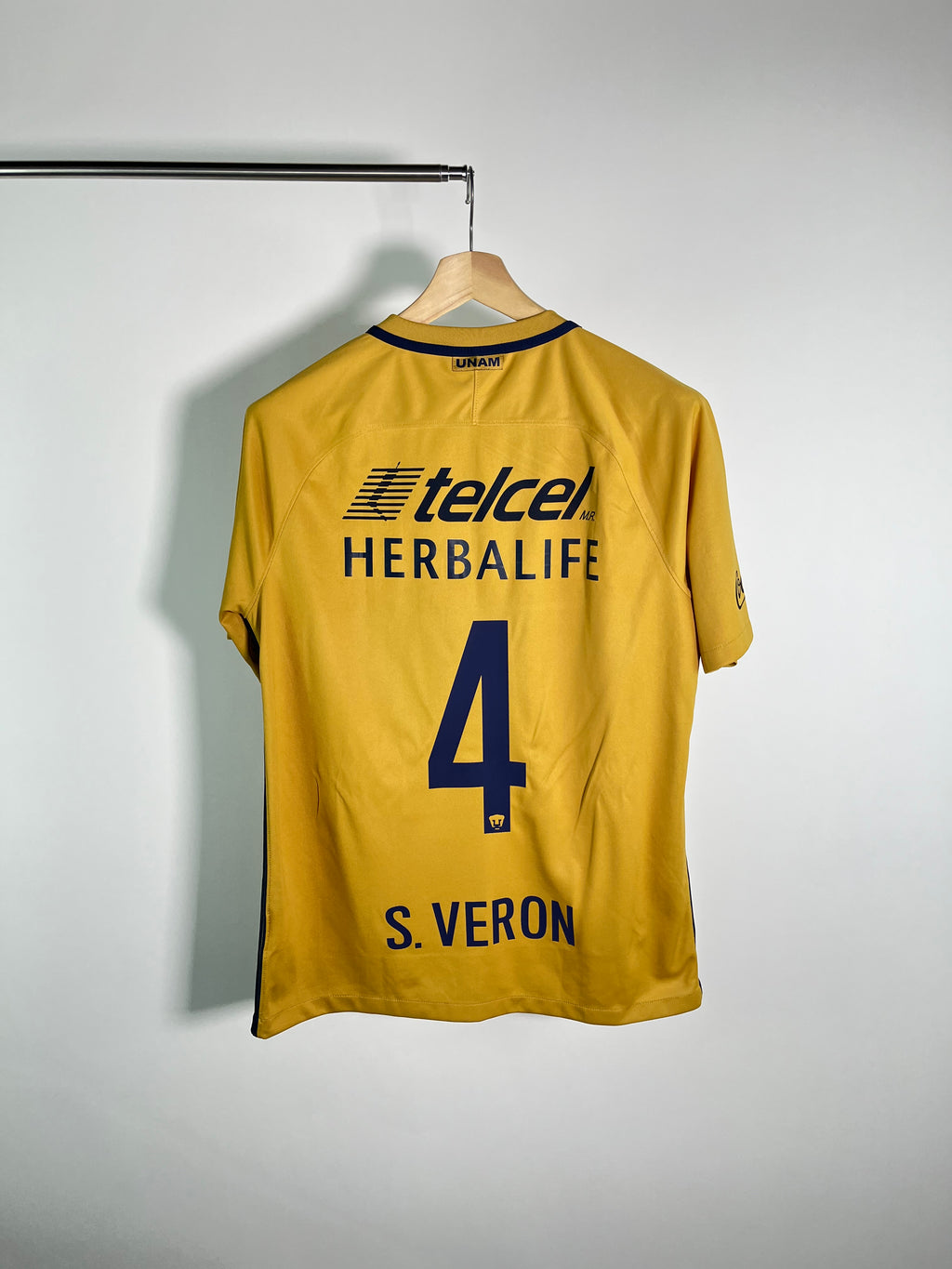 Jersey Pumas Local 2016 2017 *Mural* Darío Verón (L)