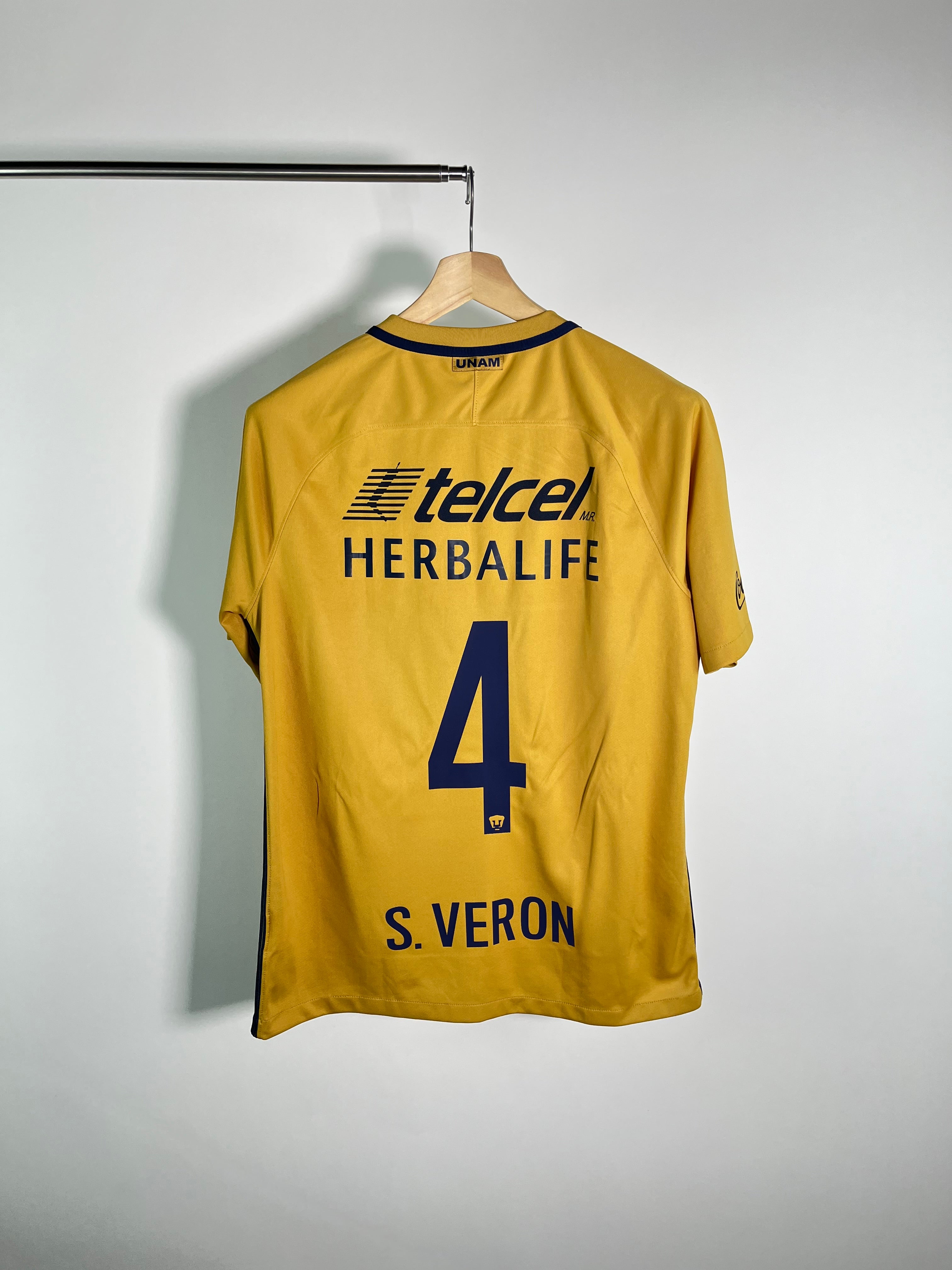 Jersey Pumas Local 2016 2017 *Mural* Darío Verón (L)