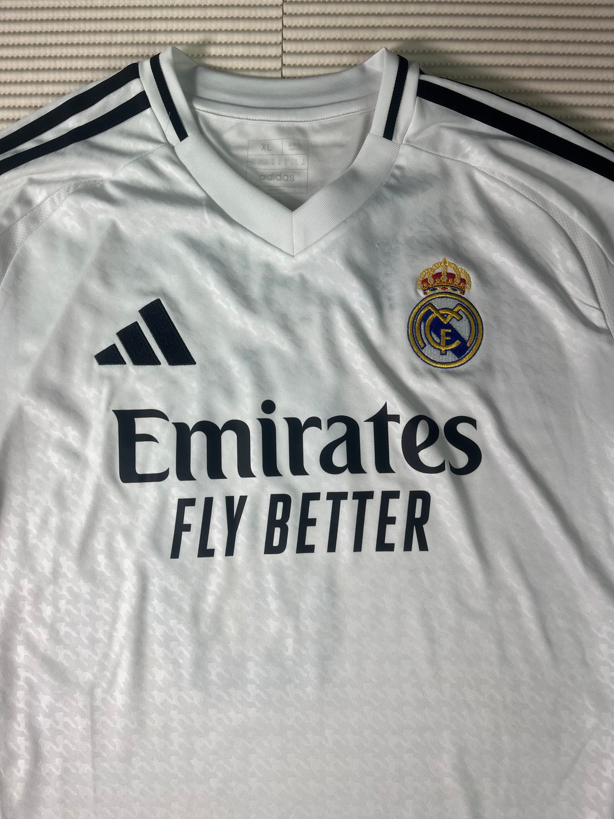 Jersey Real Madrid Local 2024 2025 Kylian Mbappé (XL)