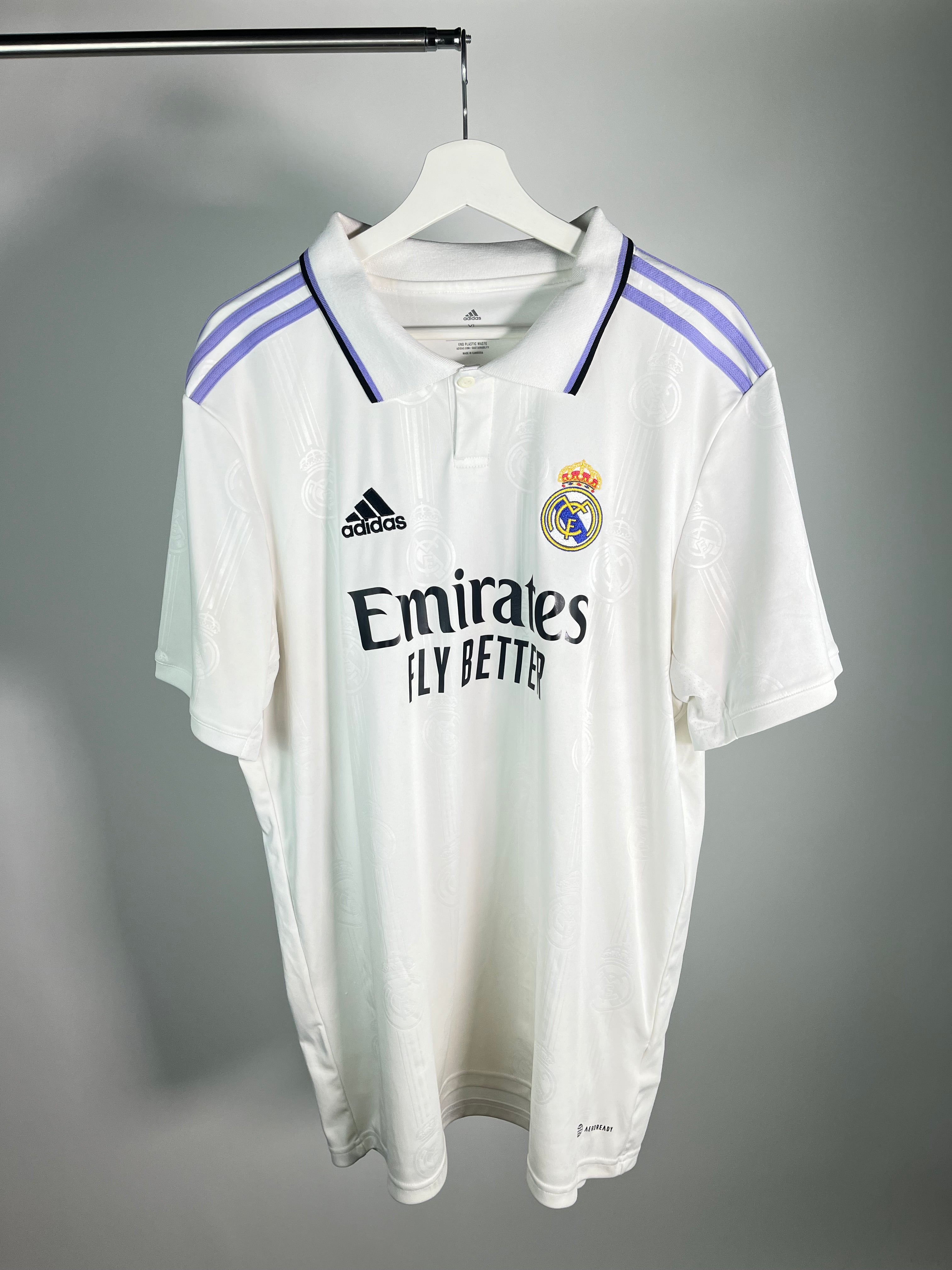 Jersey Real Madrid Local 2022 2023 Luka Modric (XL)