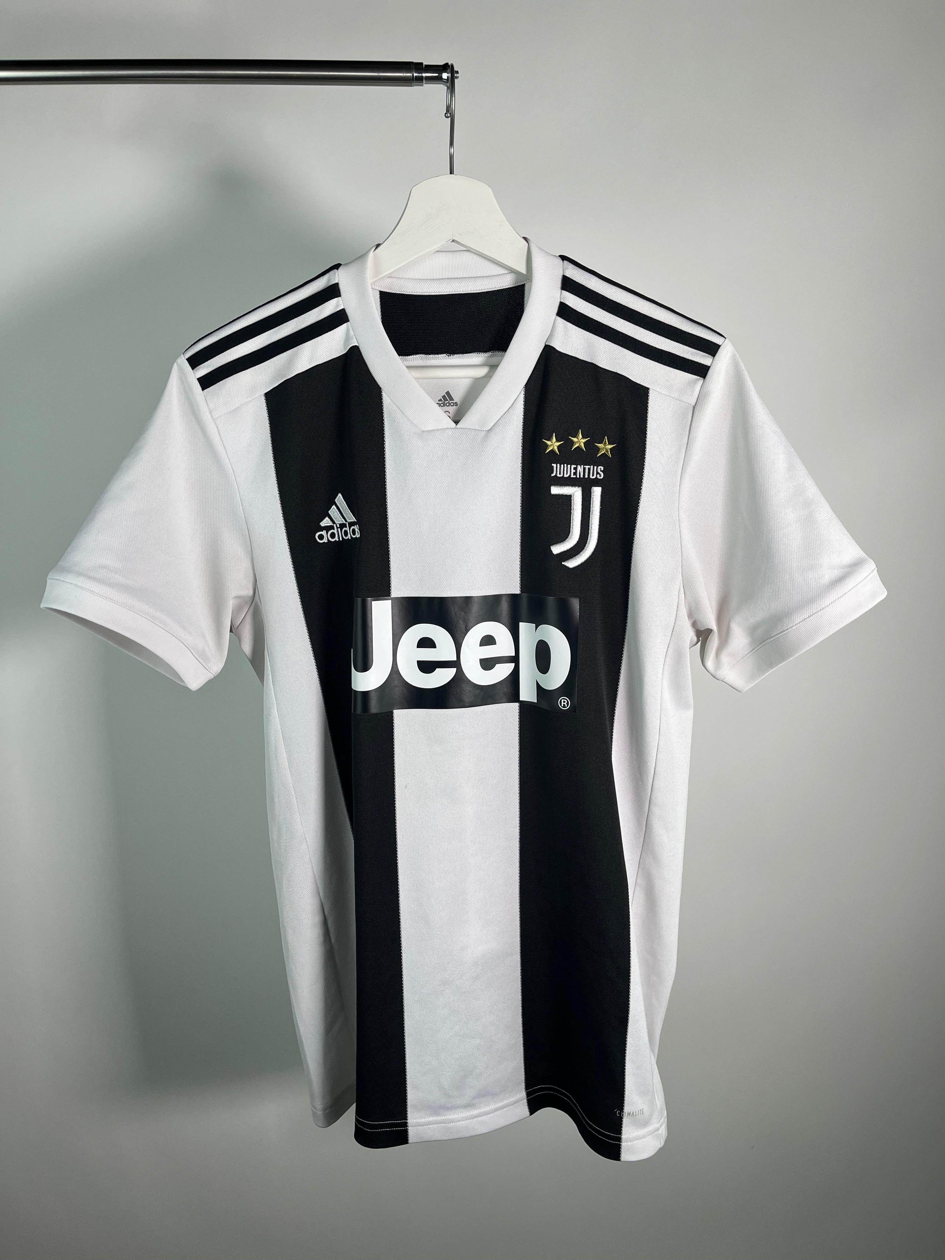 Jersey Juventus Local 2018 2019 Cristiano Ronaldo (S)