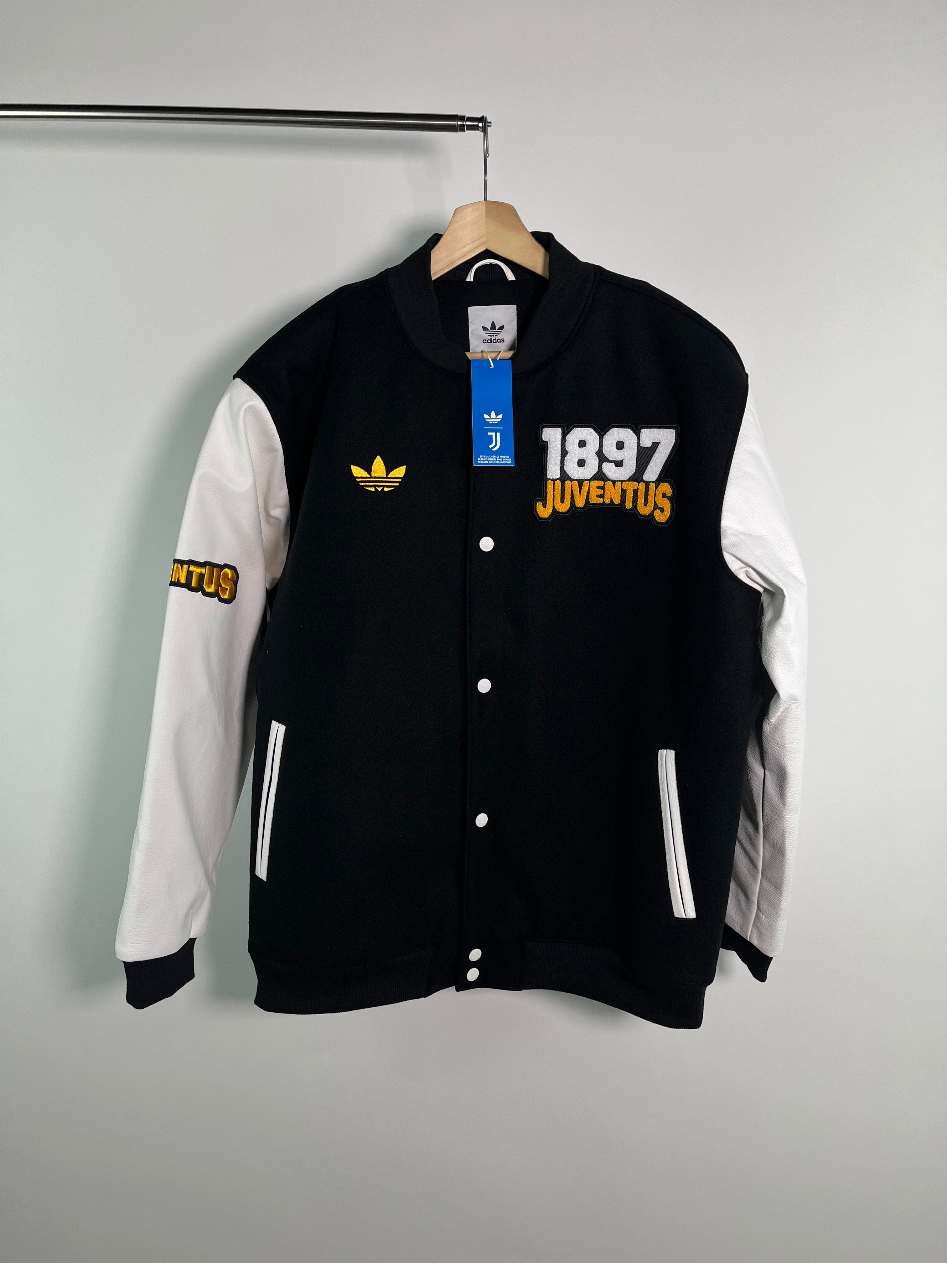 Chamarra Juventus 2024 2025 Tipo Bomber *C/Etiquetas* (XL)