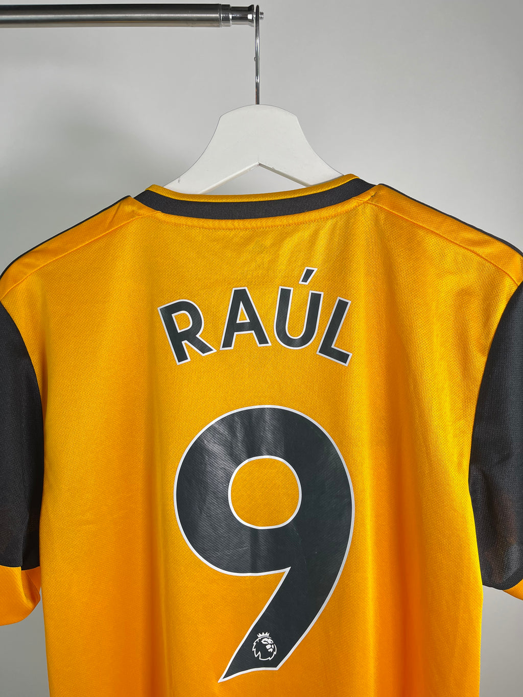 Jersey Wolverhampton Local 2020 2021 Raúl Jiménez (M)