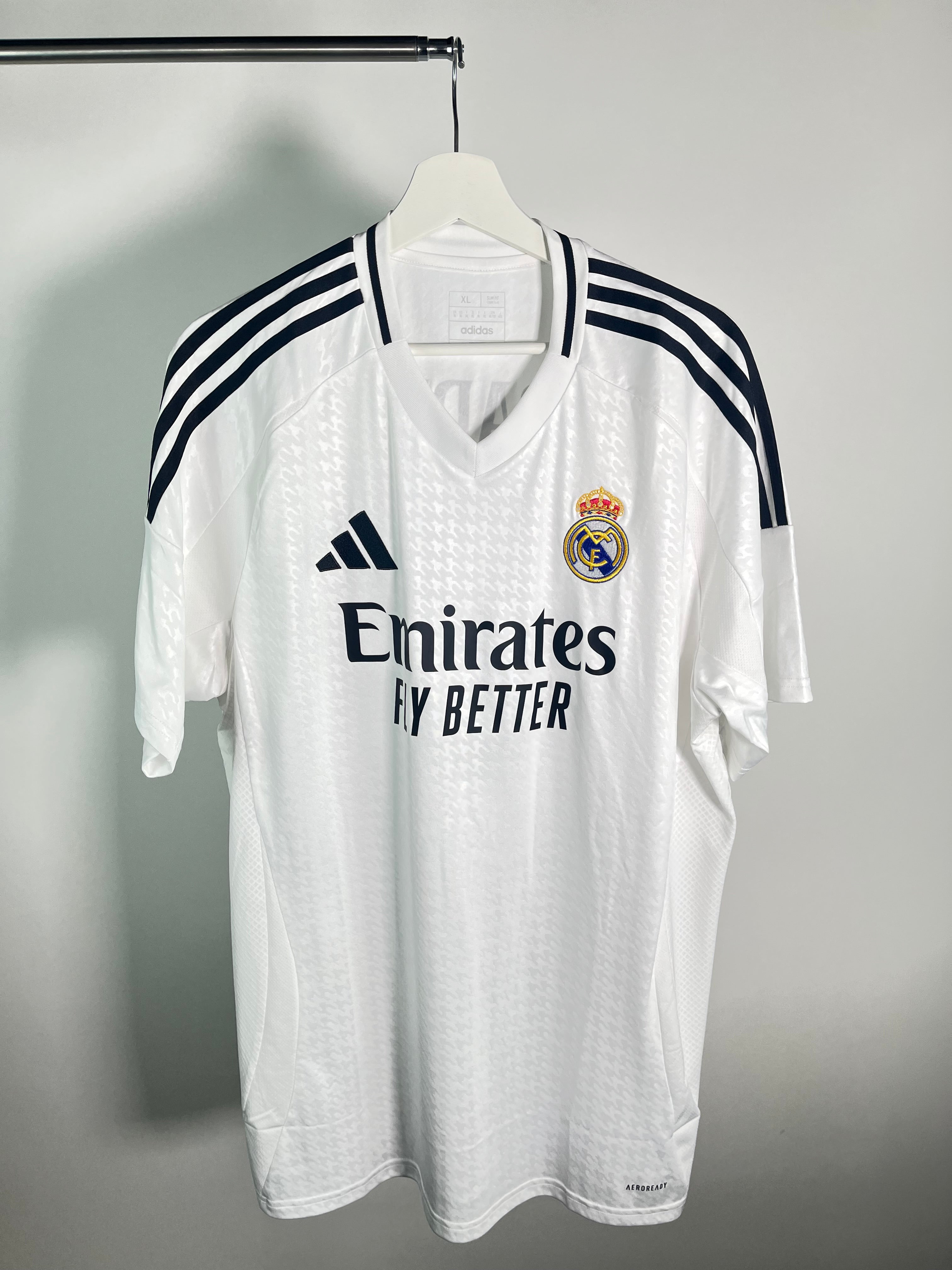 Jersey Real Madrid Local 2024 2025 Kylian Mbappé (XL)