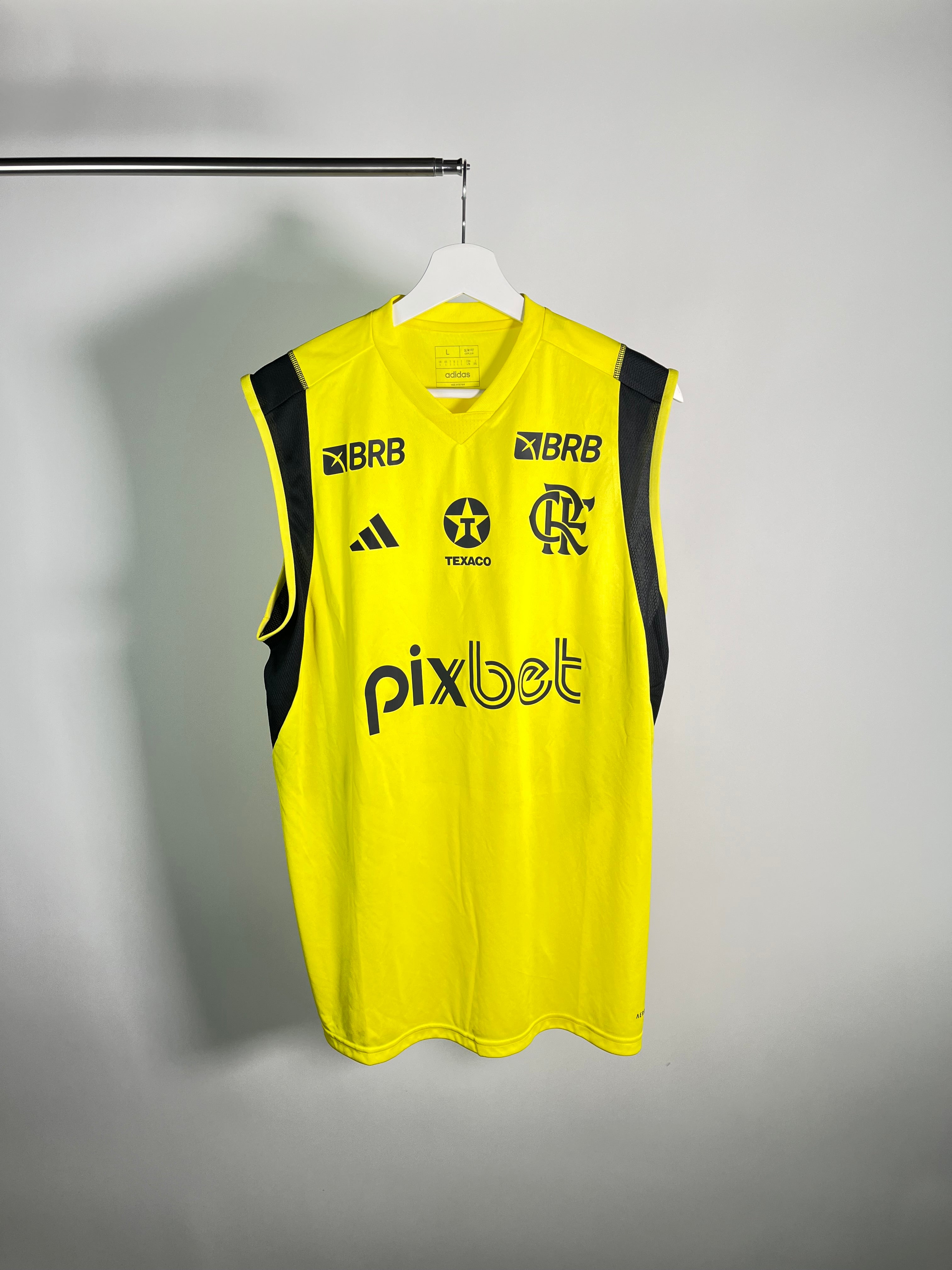 Jersey Flamengo Entrenamiento 2023 2024 *Sin Mangas* Utileria (L)