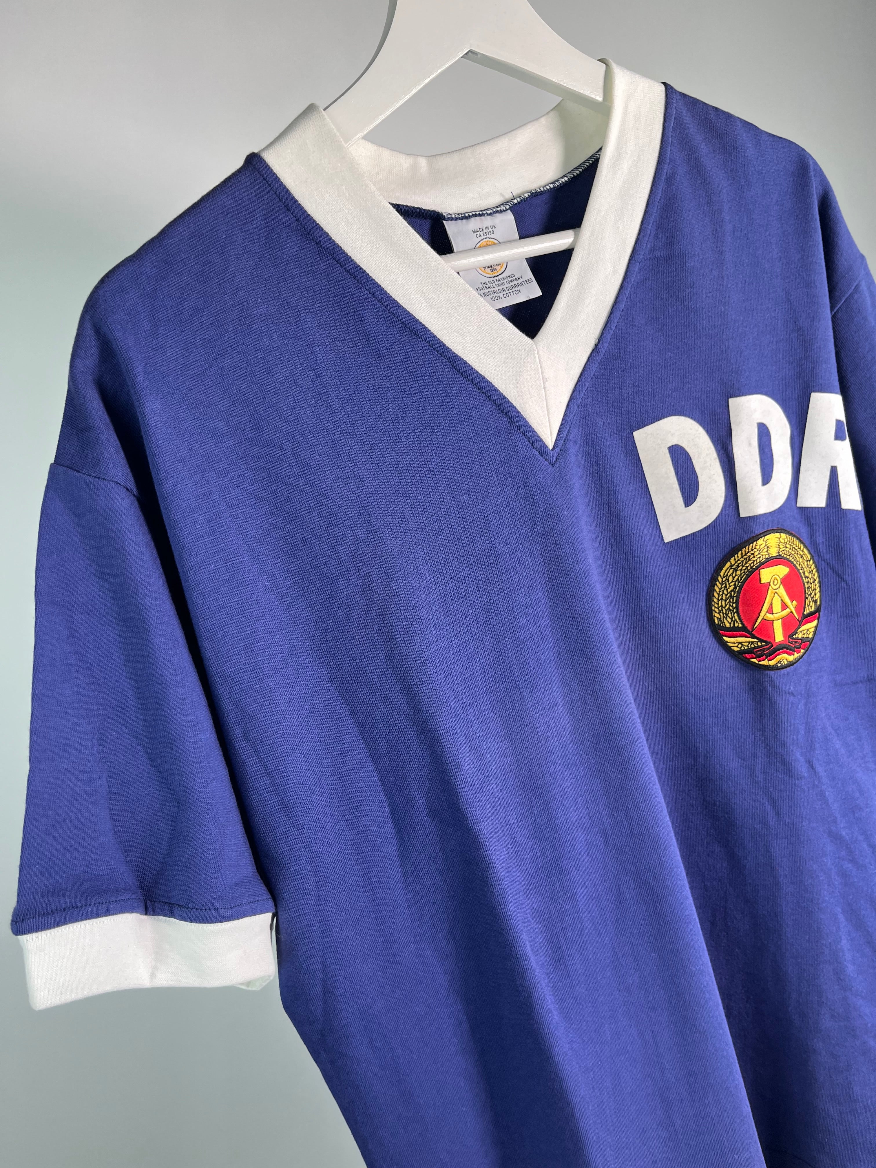 Playera Alemania del este 1974 1976 *Reedición* (XL)