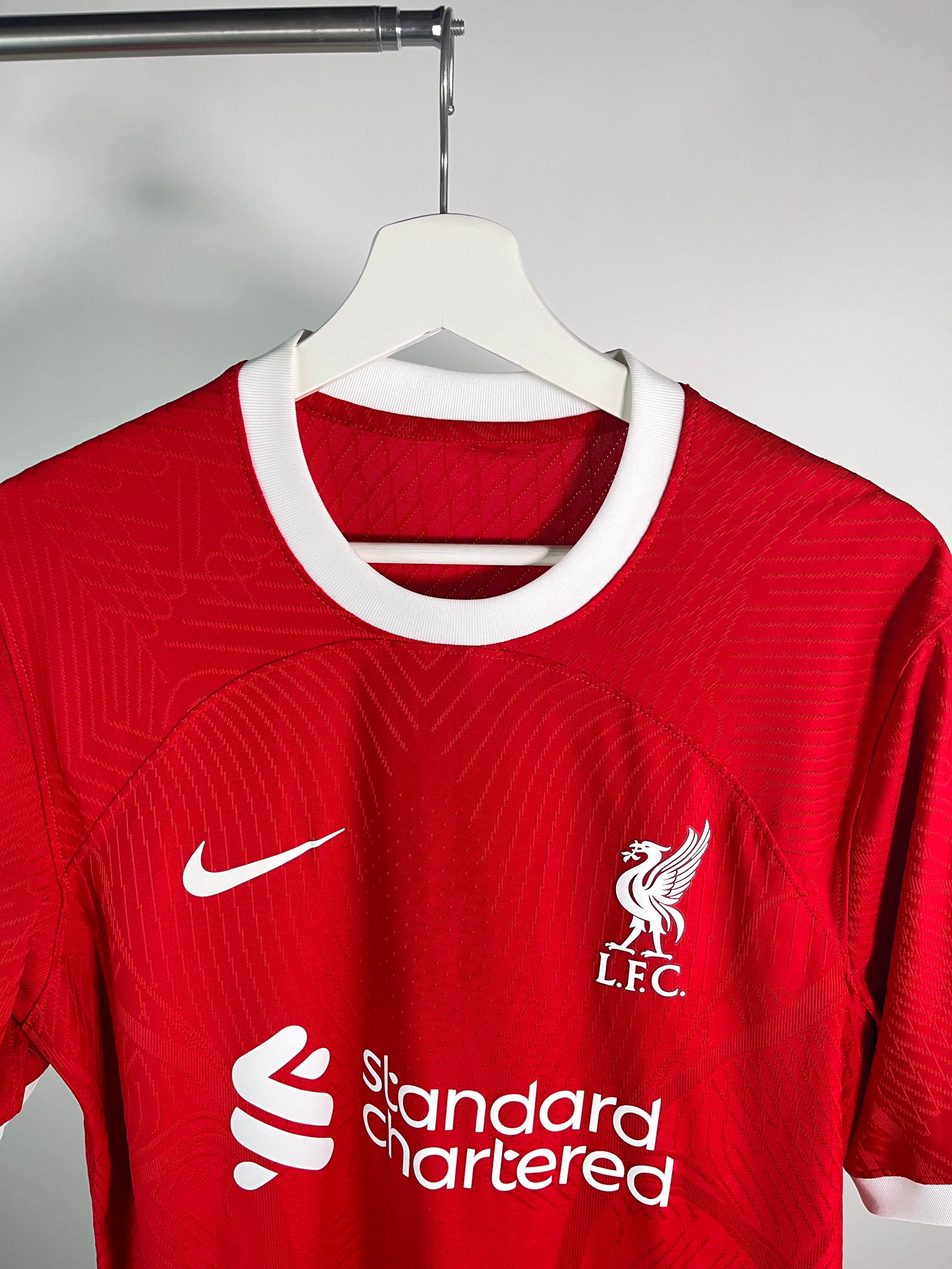 Jersey Liverpool Local 2023 2024 Versión Jugador (M)