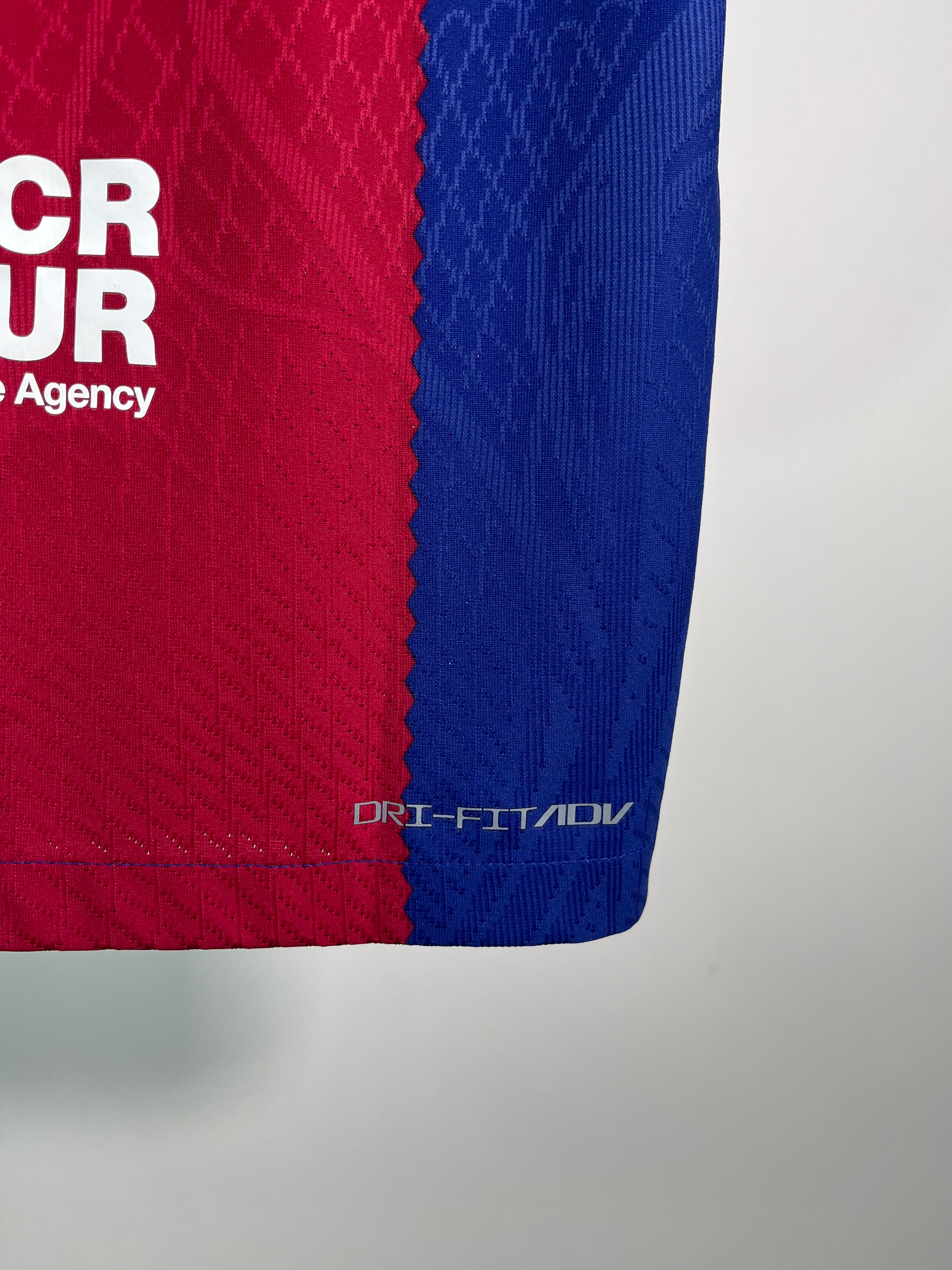 Jersey Barcelona Local 2023 2024 *Champions League* Versión Jugador (S)
