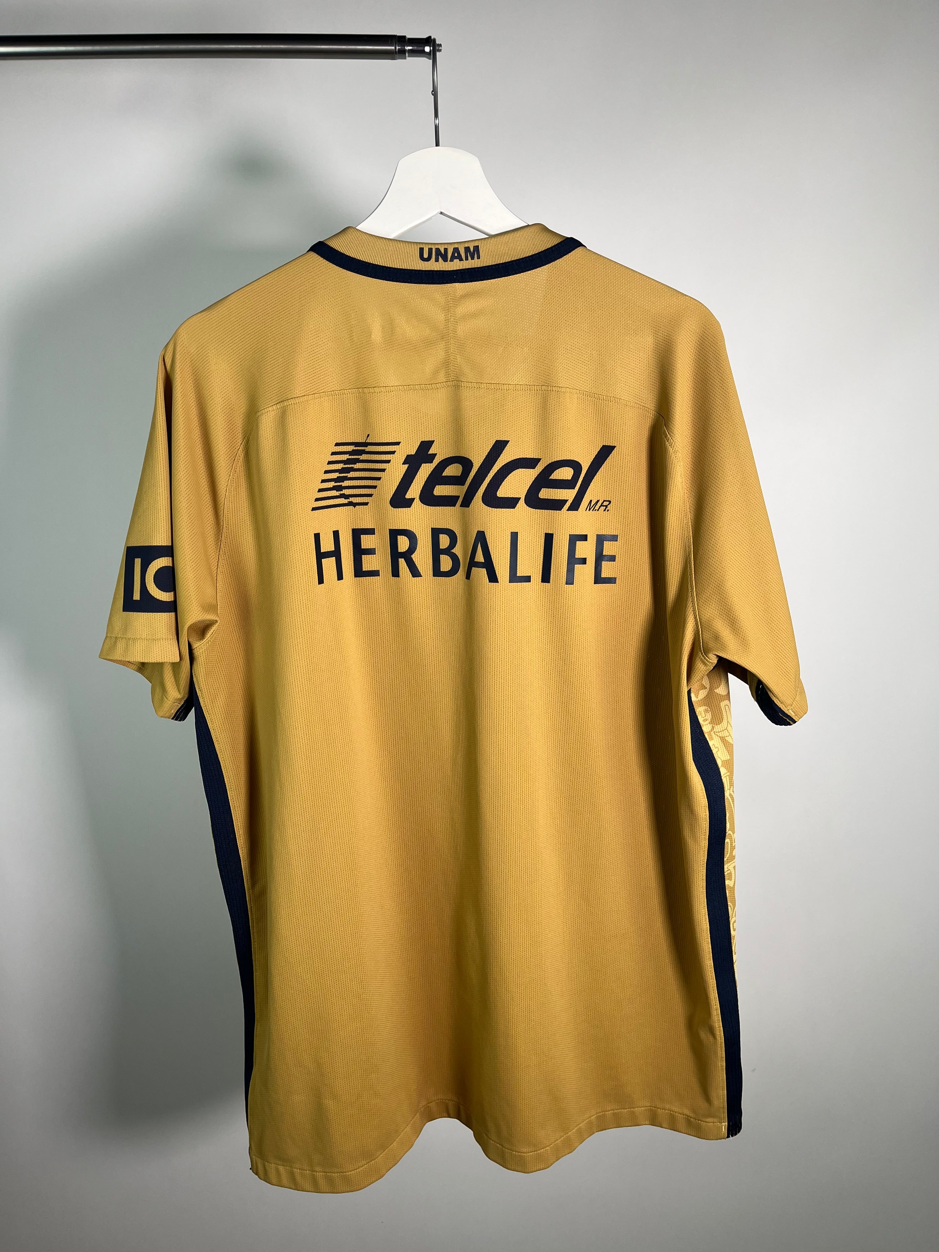 Jersey Pumas Local 2016 2017 Versión Jugador (XL)