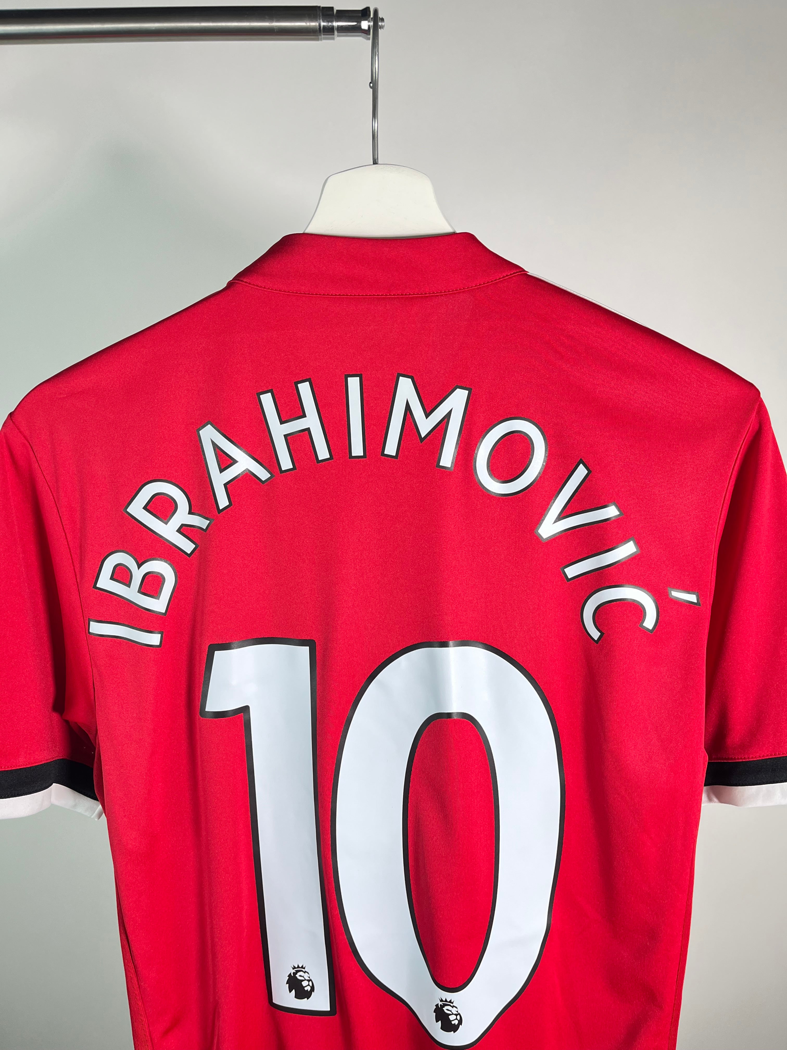 Jersey Manchester United Local 2017 2018 Zlatan Ibrahimovic (S)