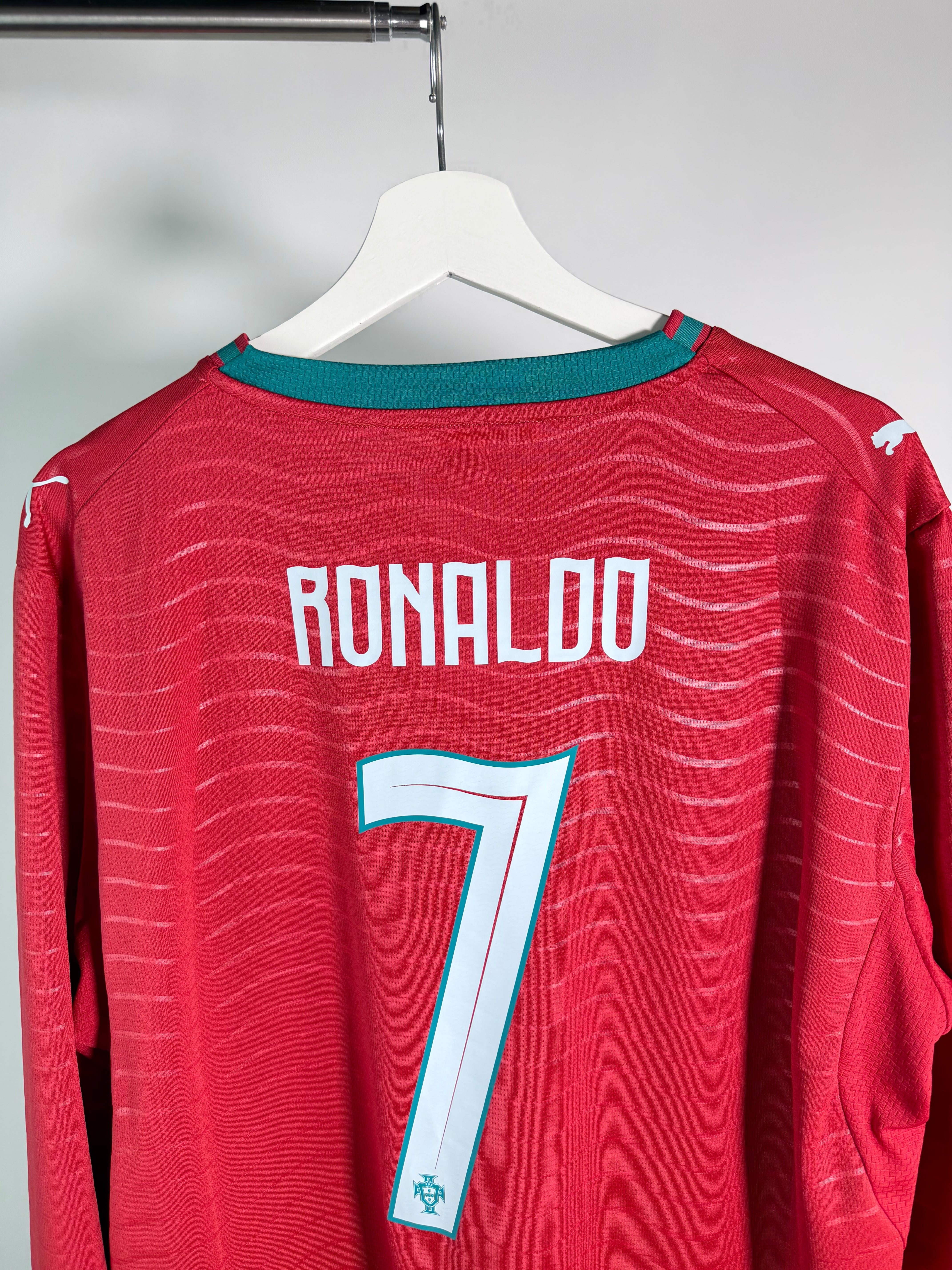 Jersey Portugal Local 2026 2027 Manga Larga Cristiano Ronaldo (XL)