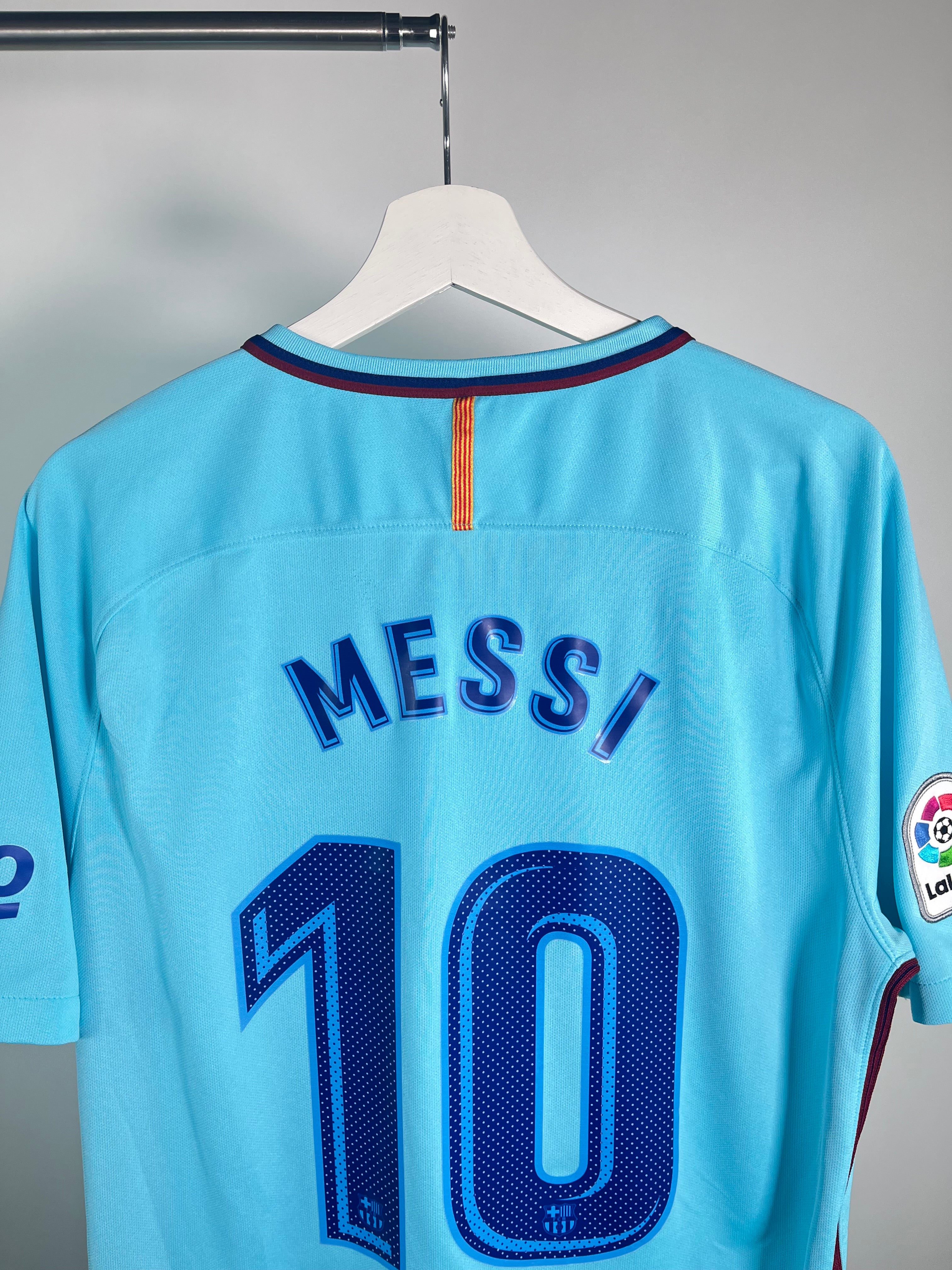Jersey Barcelona Visita 2017 2018 Lionel Messi (L)
