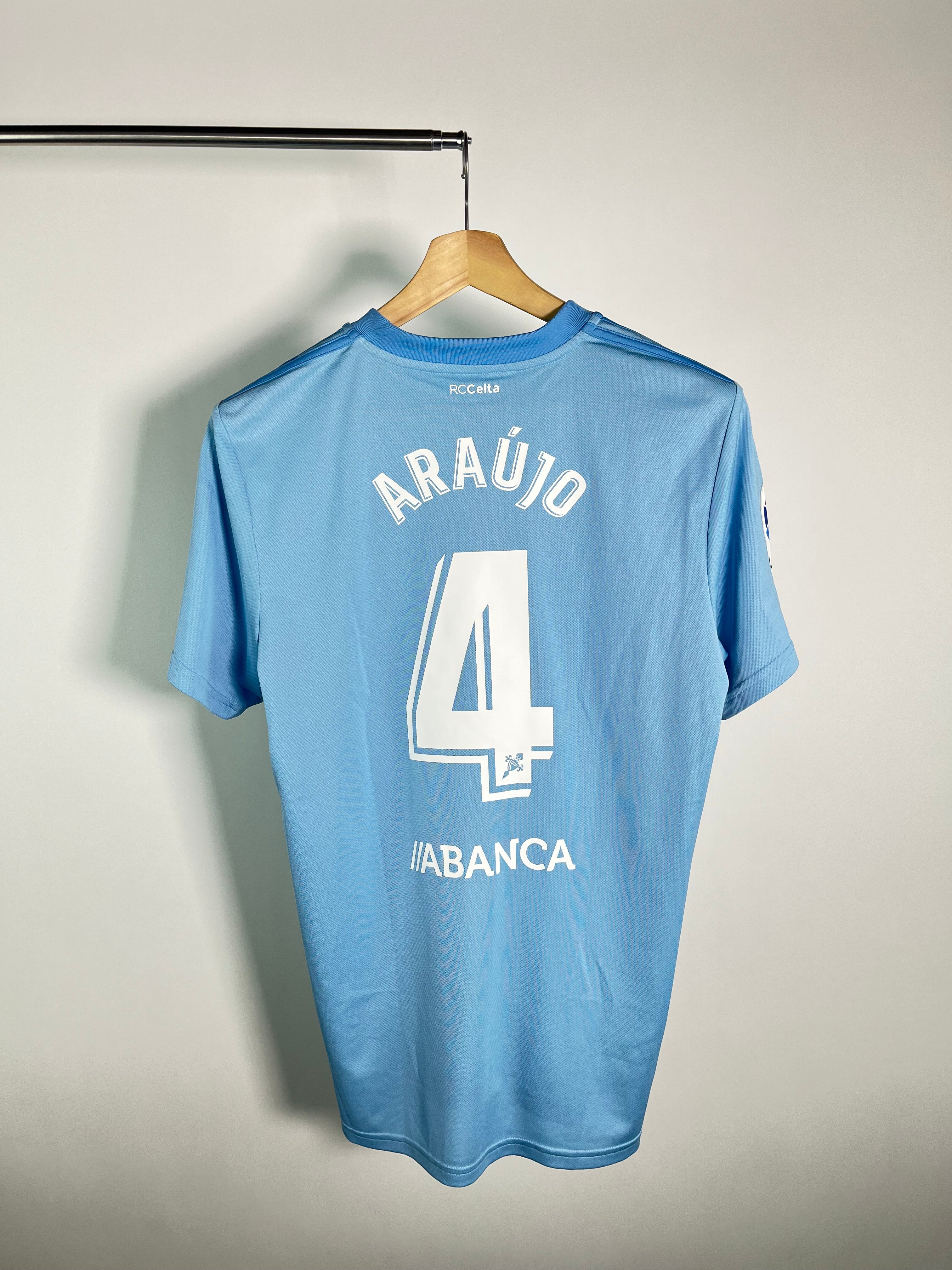 Jersey Celta de Vigo Local 2018 2019 Néstor Araujo (L)