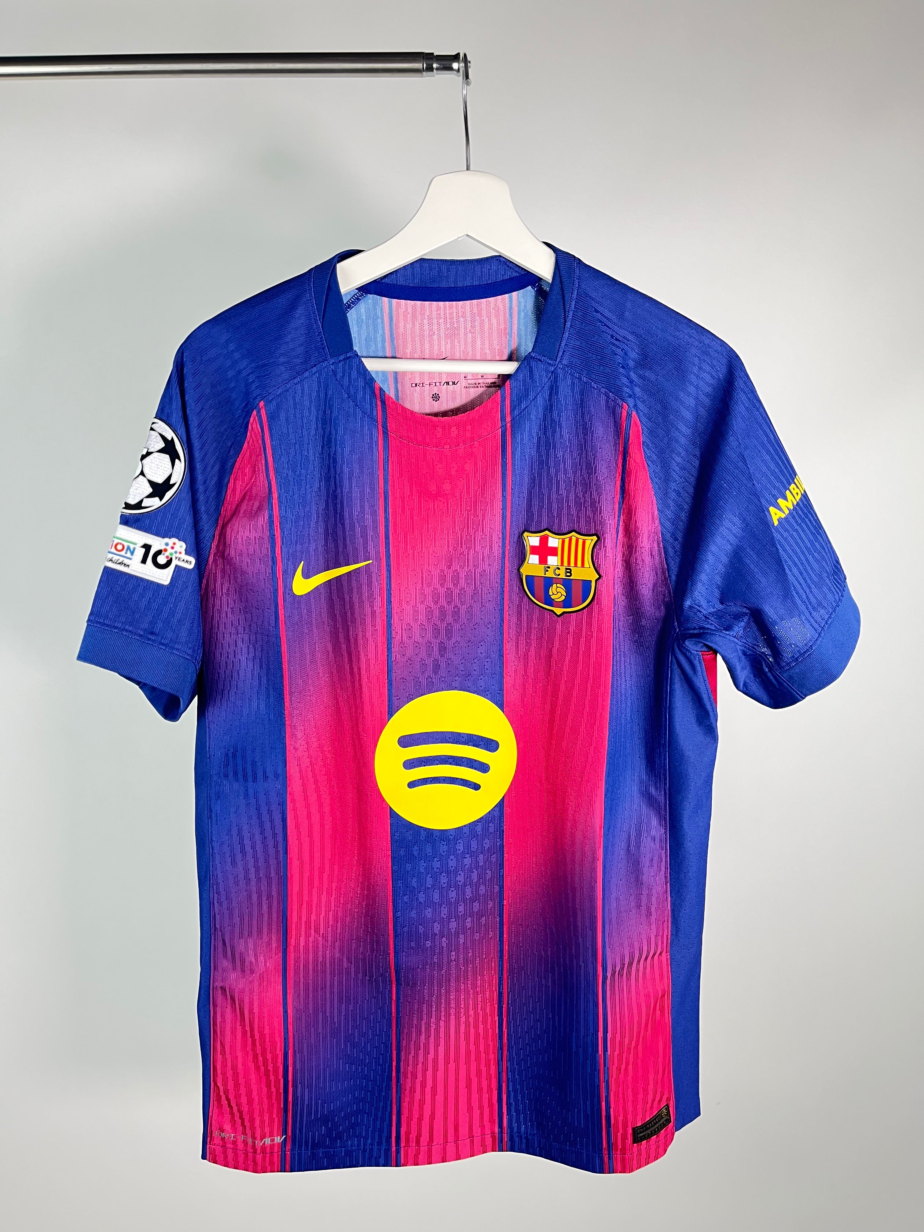 Jersey Barcelona Local 2025 2026 Versión Jugador Robert Lewandowski (M)