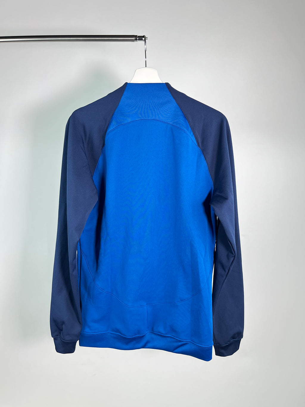 Chamarra Club America 2023 2024 Utilería (S)