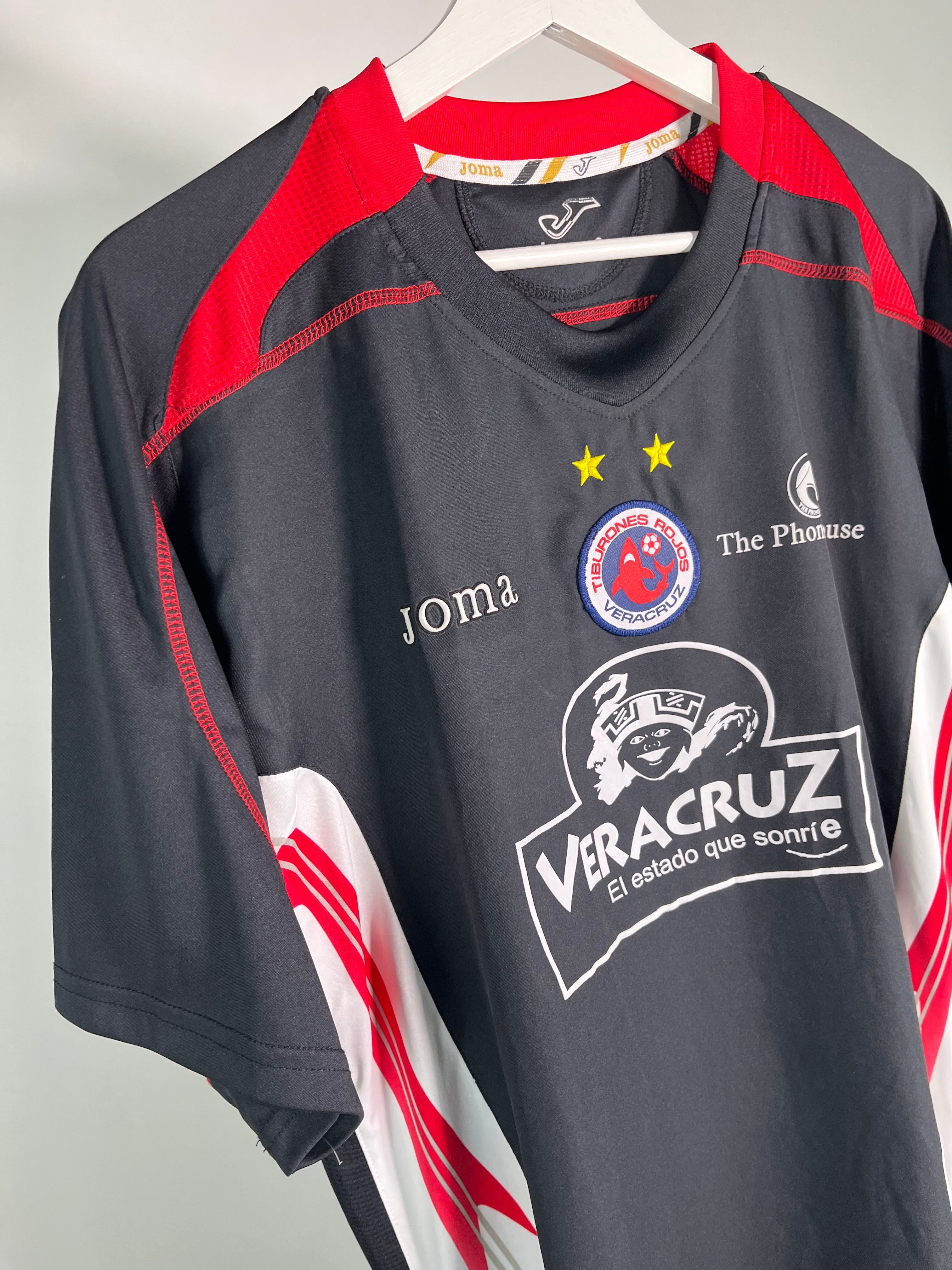 Jersey Veracruz visita 2009 2010 Utilería Cuauhtémoc Blanco (L)