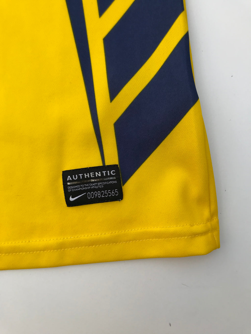 Club América Home Jersey 2010 2011 (Women's M)