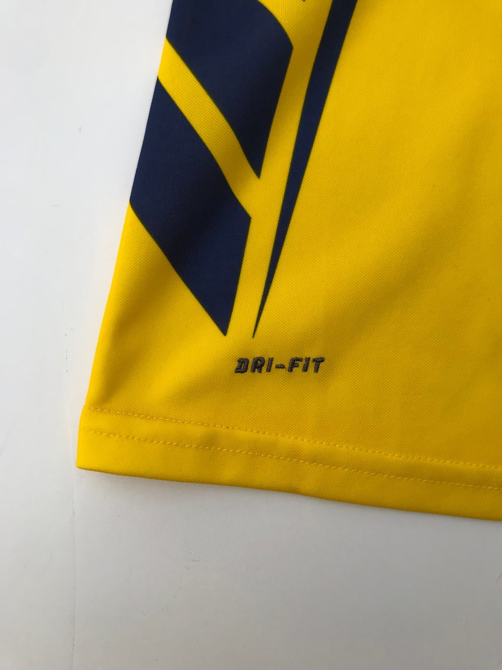 Club América Home Jersey 2010 2011 (Women's M)