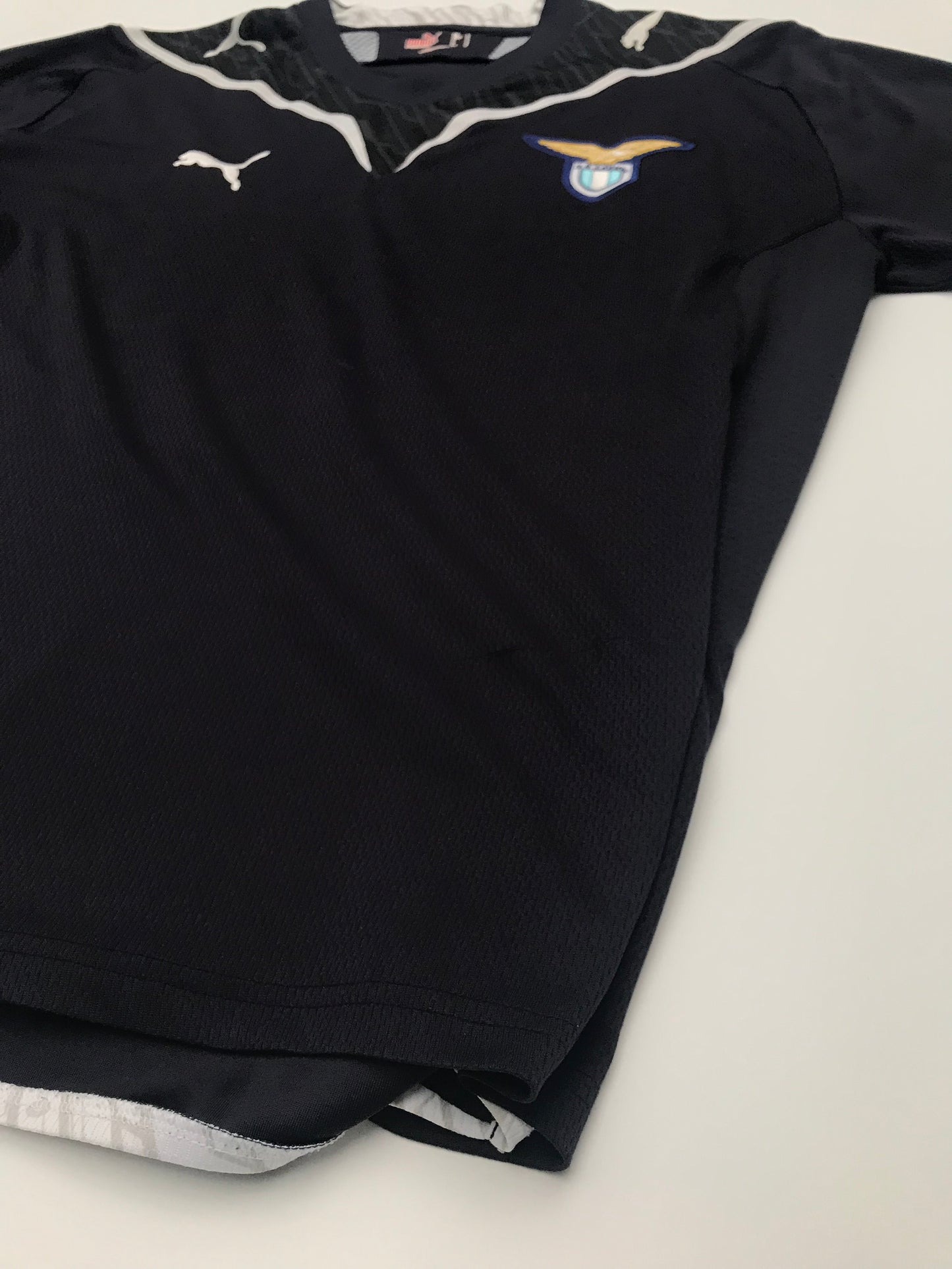 Jersey Lazio Visit 2009 2010 Mauro Zarate (L) 